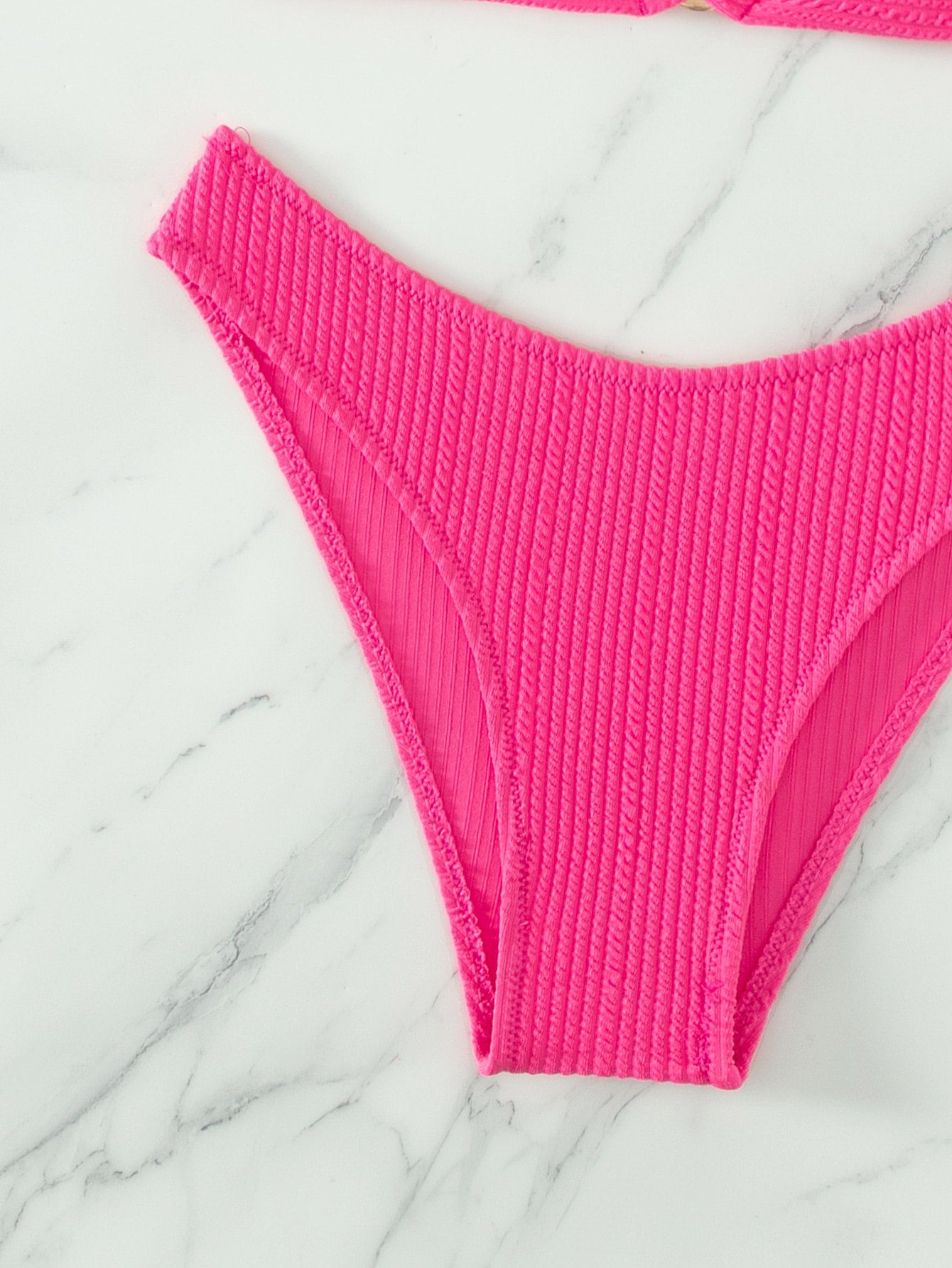 Biquíni Meia Taça Underwire Canelado Com Argola