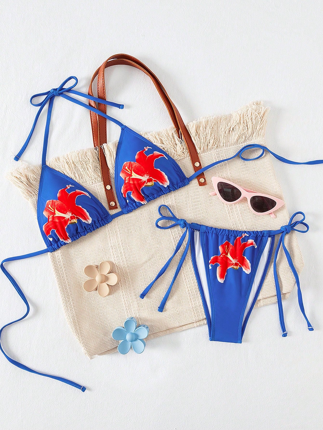 Biquíni Triângulo String Estampa Floral Com Amarração