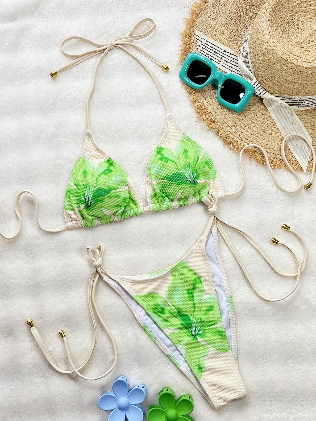 Biquíni Triângulo String Floral Com Argola Central