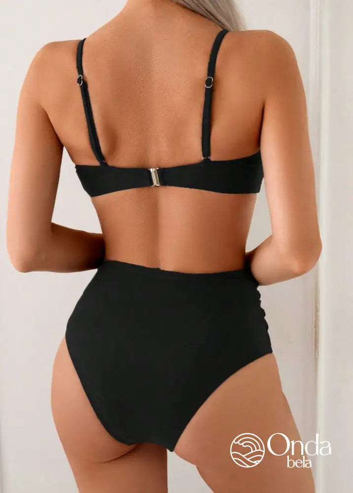 Biquíni Meia Taça Cintura Alta Com Aviamento Concha Biquíni Meia Taça Cintura Alta Com Aviamento Concha