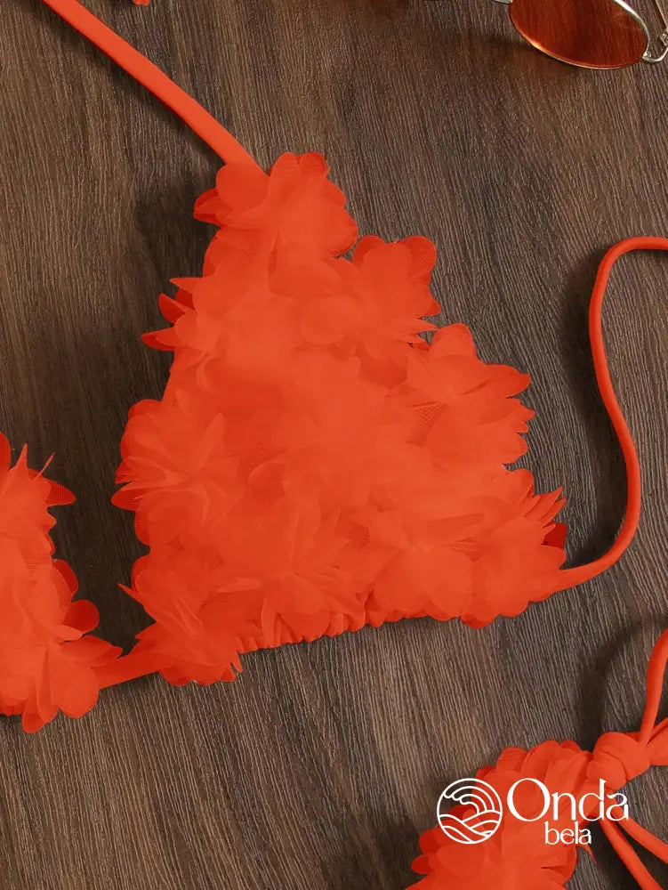 Biquíni Triângulo String Com Flores 3D Decorativas Biquíni Triângulo String Com Flores 3D Decorativas