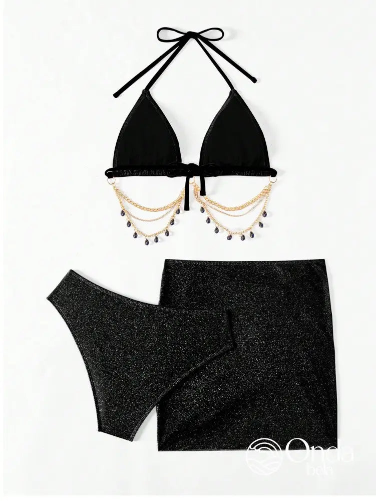 Conjunto Praia Biquíni Com Saia Curta E Detalhe De Corrente Conjunto Praia Biquíni Com Saia Curta E Detalhe De Corrente