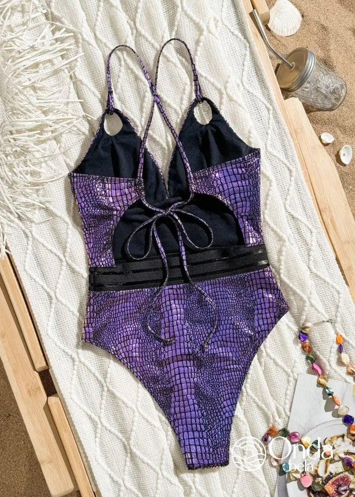 Maiô Decote Profundo Texturizado Estilo Croco Maiô Decote Profundo Texturizado Estilo Croco