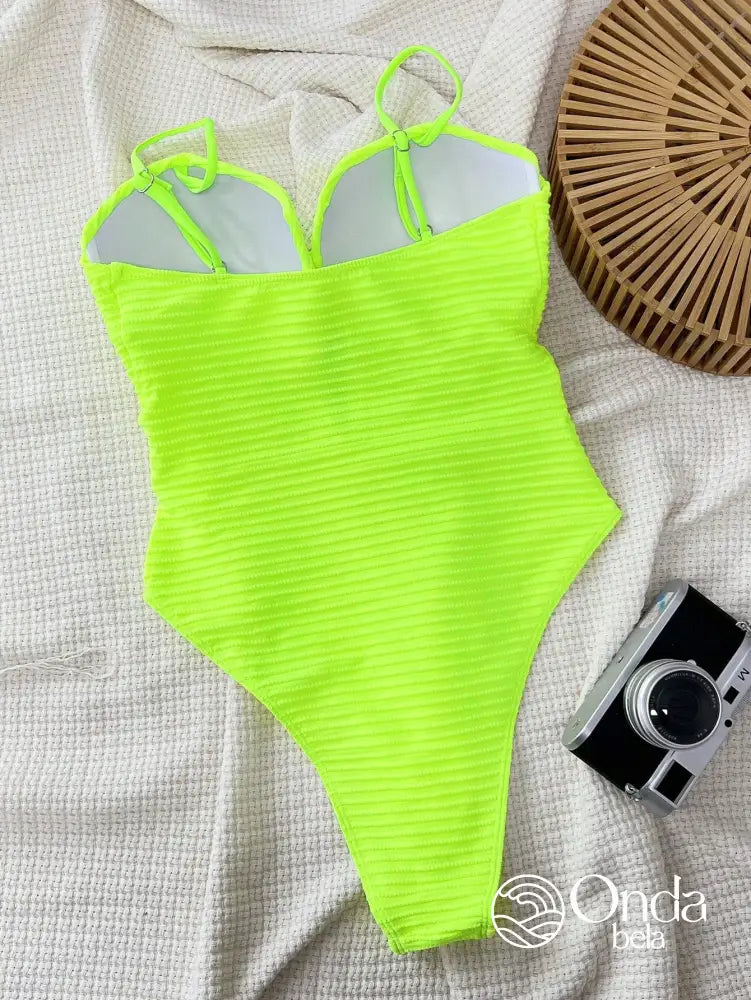 Maiô Texturizado Com Busto Cruzado E Recorte Frontal Maiô Texturizado Com Busto Cruzado E Recorte Frontal