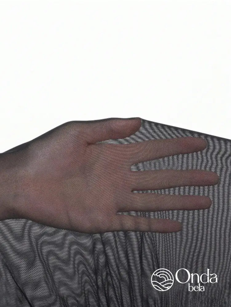 Saída De Praia Curta Tule Transparente Com Recortes Saída De Praia Curta Tule Transparente Com Recortes