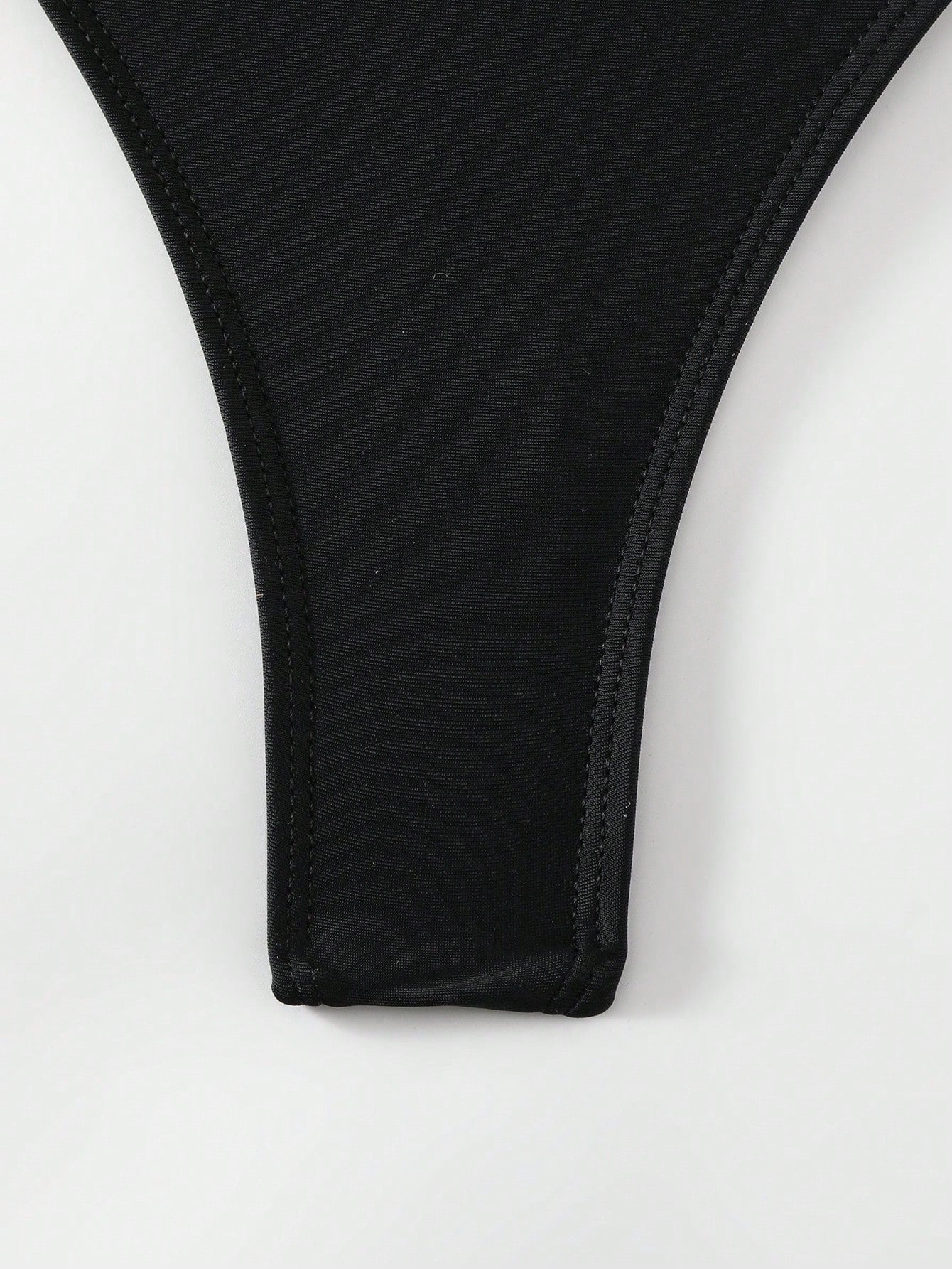 Maiô Asa Delta High Leg Com Costas Abertas