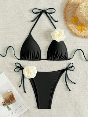 Biquíni Triângulo String Com Detalhe Floral 3D