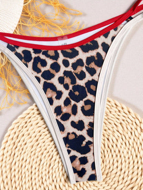 Biquíni Meia Taça Estampa Animal Print Com Recortes