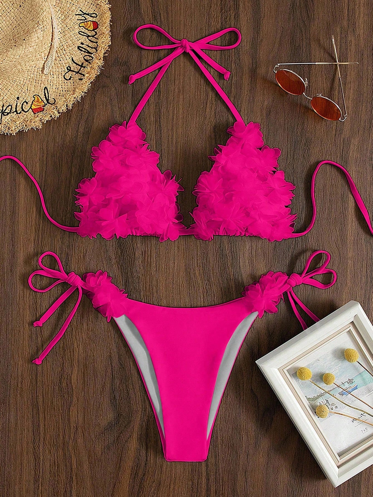 Biquíni Triângulo String Com Flores 3D Decorativas