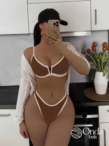 Biquíni Com Bojo Recorte V E Detalhe Contrastante Marrom / PP Biquíni Com Bojo Recorte V E Detalhe Contrastante