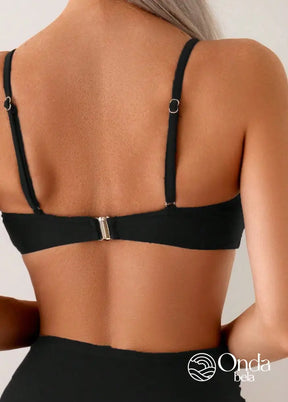 Biquíni Meia Taça Cintura Alta Com Aviamento Concha Biquíni Meia Taça Cintura Alta Com Aviamento Concha