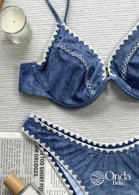 Biquíni Meia Taça Estilo Jeans Com Detalhes Vazados Biquíni Meia Taça Estilo Jeans Com Detalhes Vazados
