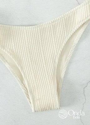 Biquíni Meia Taça Underwire Canelado Com Argola Biquíni Meia Taça Underwire Canelado Com Argola