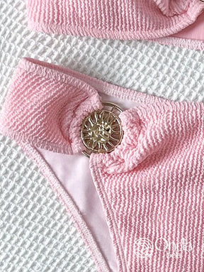 Biquíni Meia Taça Underwire Canelado Com Aviamentos Biquíni Meia Taça Underwire Canelado Com Aviamentos