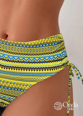 Biquíni Meia Taça Underwire Hot Pant Estampa Étnica Biquíni Meia Taça Underwire Hot Pant Estampa Étnica