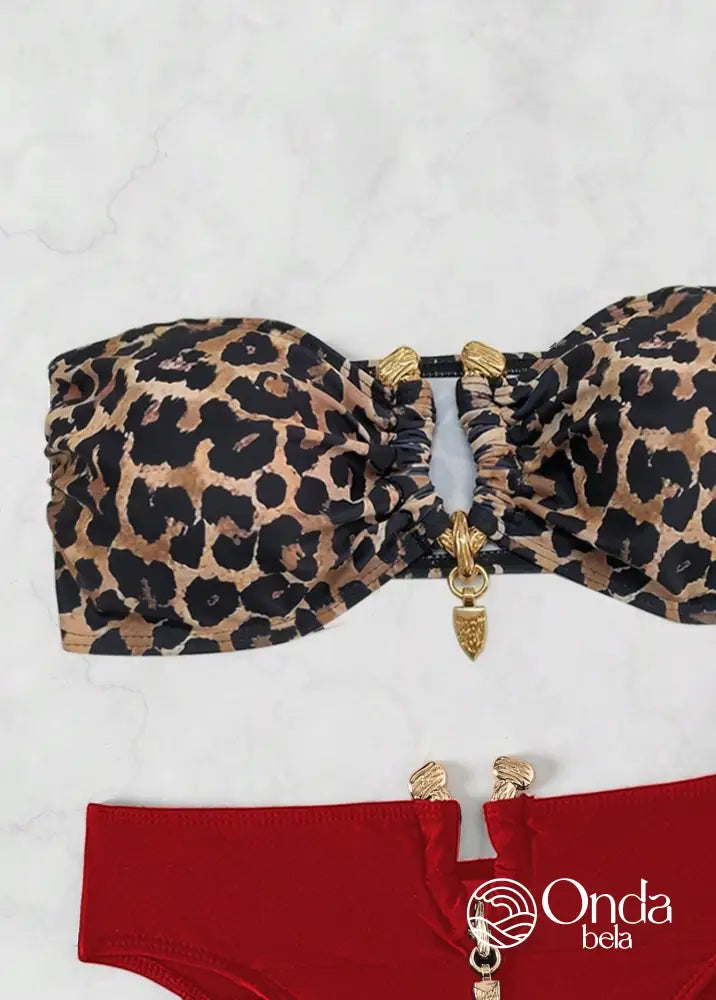 Biquíni Tomara Que Caia Animal Print Com Argolas Douradas Biquíni Tomara Que Caia Animal Print Com Argolas Douradas