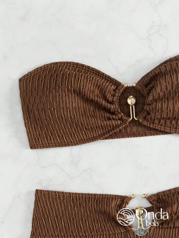 Biquíni Tomara Que Caia Cintura Alta Detalhe Metálico Biquíni Tomara Que Caia Cintura Alta Detalhe Metálico