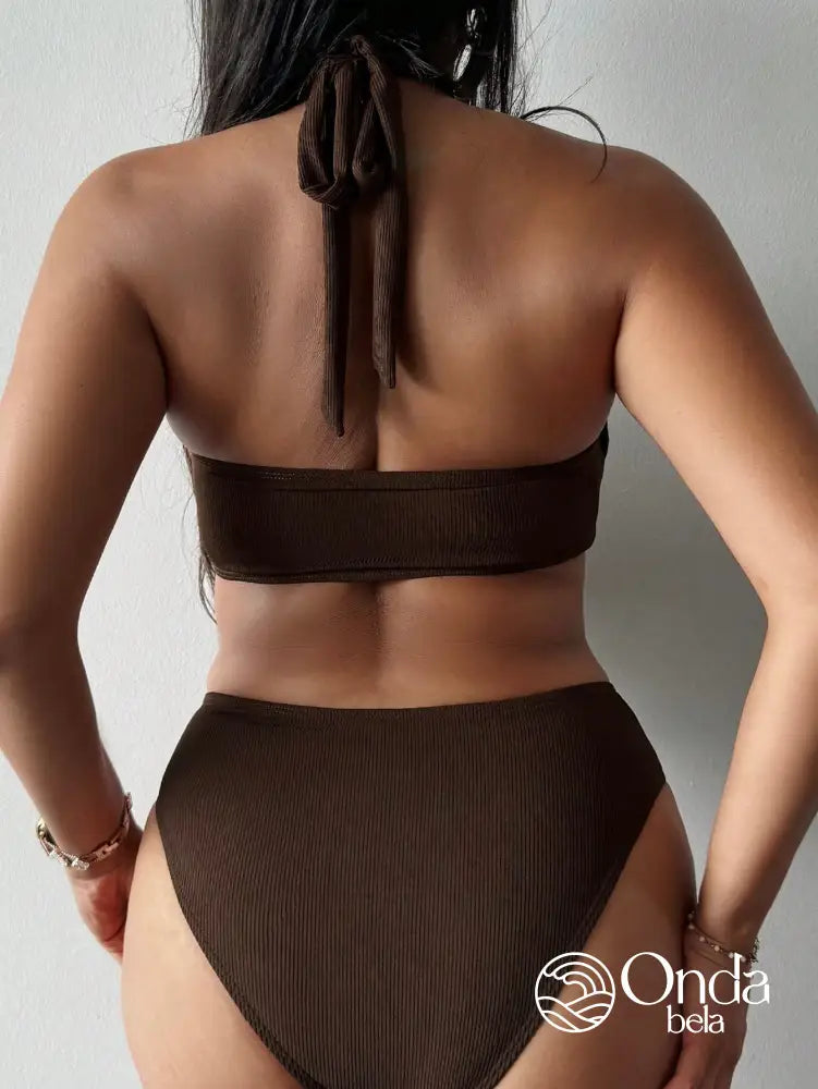 Biquíni Tomara Que Caia Com Amarração Cruzada Chic Biquíni Tomara Que Caia Com Amarração Cruzada Chic