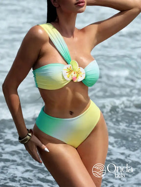 Biquíni Tomara Que Caia Degradê Com Detalhe De Flor Biquíni Tomara Que Caia Degradê Com Detalhe De Flor
