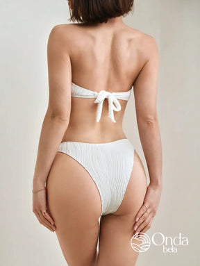 Biquíni Tomara Que Caia Texturizado Com Detalhe Metálico Biquíni Tomara Que Caia Texturizado Com Detalhe Metálico