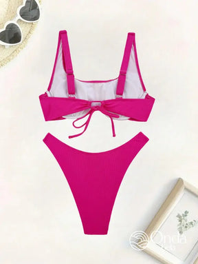 Biquíni Top Estruturado Com Bojo E Calcinha Asa Delta Biquíni Top Estruturado Com Bojo E Calcinha Asa Delta