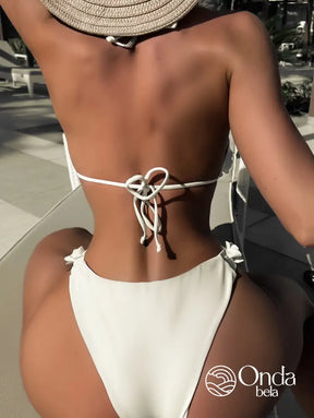 Biquíni Triângulo Com Aplicações De Rosas 3D Biquíni Triângulo Com Aplicações De Rosas 3D