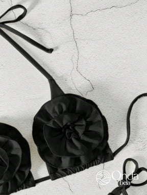 Biquíni Triângulo Com Apliques De Flores Volumosas Biquíni Triângulo Com Apliques De Flores Volumosas