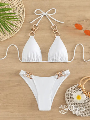 Biquíni Triângulo Com Correntes Metálicas Decorativas Biquíni Triângulo Com Correntes Metálicas Decorativas