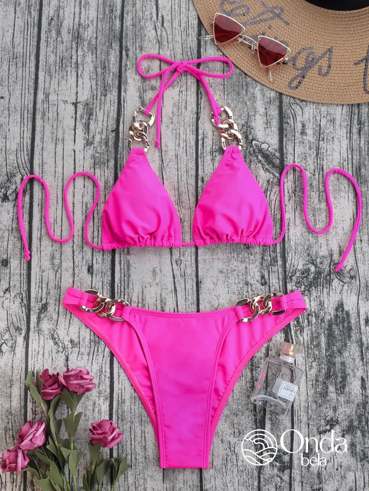 Biquíni Triângulo Com Correntes Metálicas Decorativas Biquíni Triângulo Com Correntes Metálicas Decorativas