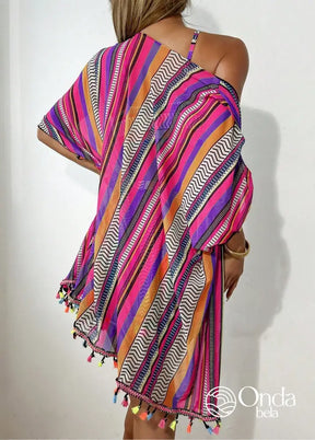 Conjunto 4 Peças Biquíni Kimono E Short Estampa Étnica Conjunto 4 Peças Biquíni Kimono E Short Estampa Étnica