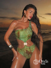 Maiô Assimétrico Um Ombro Só Com Argola Decorativa Verde / PP Maiô Assimétrico Um Ombro Só Com Argola Decorativa