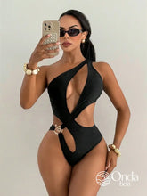 Maiô Assimétrico Um Ombro Só Com Recortes E Argola Preto / PP Maiô Assimétrico Um Ombro Só Com Recortes E Argola