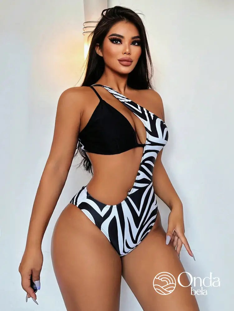 Maiô Assimétrico Um Ombro Só Estampa Animal Print Maiô Assimétrico Um Ombro Só Estampa Animal Print