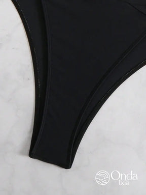 Maiô Com Recorte Frontal Argola Metálica E Laço Costas Maiô Com Recorte Frontal Argola Metálica E Laço Costas