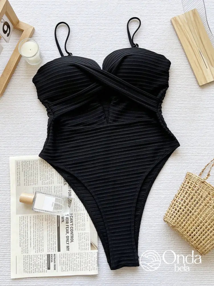 Maiô Texturizado Com Busto Cruzado E Recorte Frontal Maiô Texturizado Com Busto Cruzado E Recorte Frontal