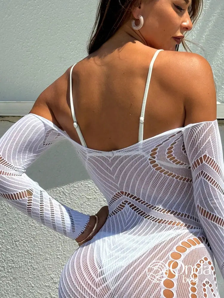 Saída De Praia Curta Tela Vazado Ombro A Ombro Elegante Saída De Praia Curta Tela Vazado Ombro A Ombro Elegante